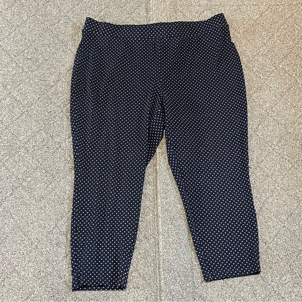 Tahari Pants Womens 2XL Blue White Diamond Print Capri Pull On Stretch Summer